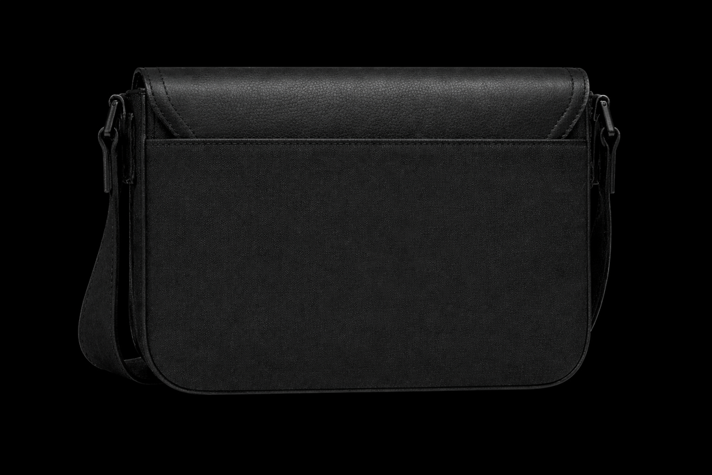 High Quality Men’s Buckle Messenger Bag